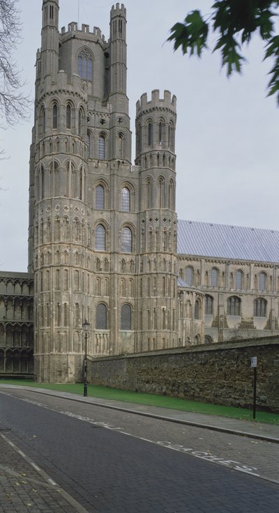 Octagon Toren, vanuit het zuiden, gebouwd 1322 door English School