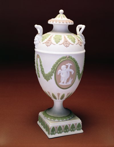 Driekleurige Jasper urnvormige vaas, model van het putti-figuur door John Flaxman. Wedgwood ca. 1780 door English School