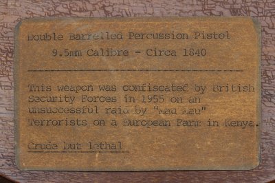 Getypte label voor een dubbelgeweerde percussiepistool (373725) (gedrukt papier) door English School