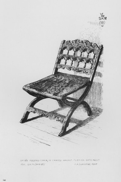 Victoria en Albert Museum: Kinderklapstoel, in gesneden walnoot, Vlaams, circa 1600 door English School