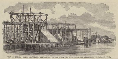 Victoria Bridge, steigerwerk ter voorbereiding van de voltooiing van de stenen pijlers en het begin van de spoorbuis (gravure) door English School