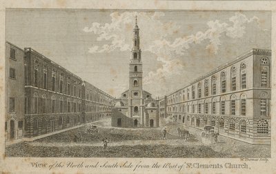 Uitzicht op de noord- en zuidkant vanaf het westen van St. Clements Church door English School