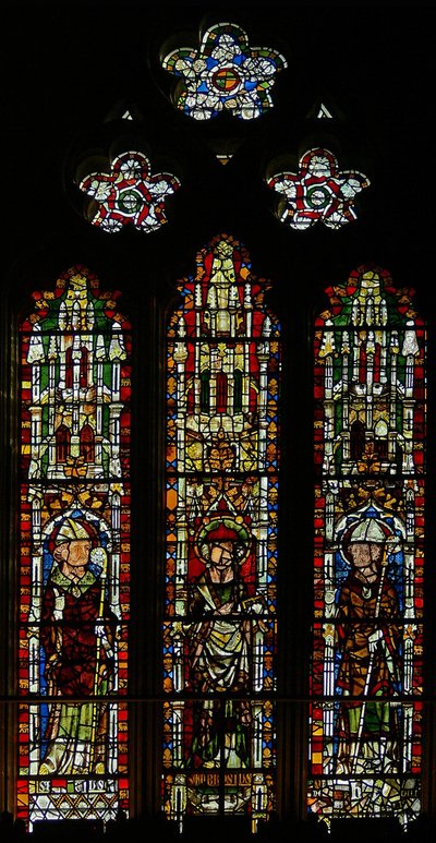 Raam S3 met St. Brice, St. Ambrosius en St. Wulstan(?) door English School