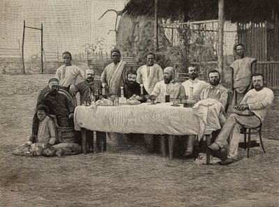 Anti-slavernij society banket bij Italiaans consulaat in Boma, Democratische Republiek Congo, gravure door Ernesto Mancastropa van foto door Giuseppe Corona, uit L