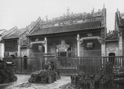Pinglofu, Kuangsi, stad Pinglo aan de Kuei-rivier, Canton Club door Ernst Boerschmann