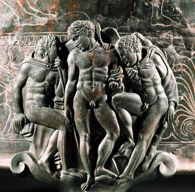 Detail van de voet van de bronzen Ficoroni Cistus met Hercules, Iolaos en Eros door Etruscan