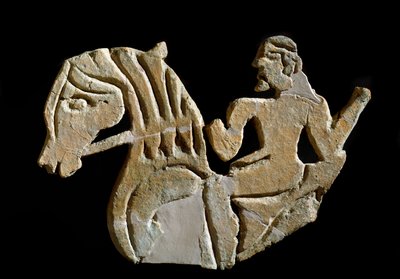 Etruskische beschaving: akroterion gebeeldhouwd in de vorm van een ruiter. 7e eeuw v.Chr. Van het paleis van Murlo. Florence, Soprintendenza Archeologica door Etruscan