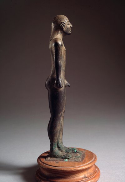 Etruskische beschaving: kouros bronzen beeld, uit Talamone, Italië, 540-530 v.Chr., Dim 21 cm door Etruscan
