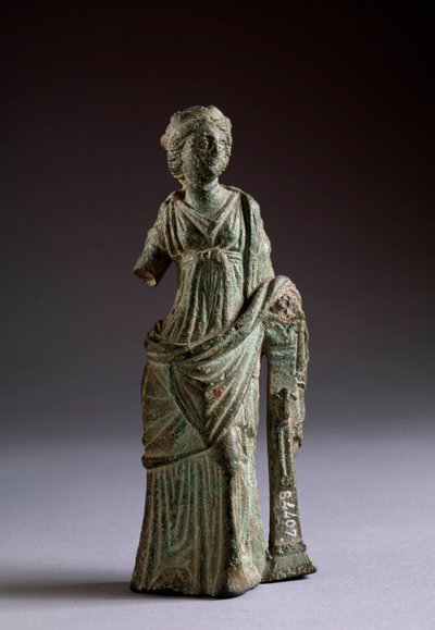 Etruskische beschaving: offeror figuur bronzen beeld, uit Montalcino, Italië 2e eeuw v.Chr., Dim 18 cm door Etruscan