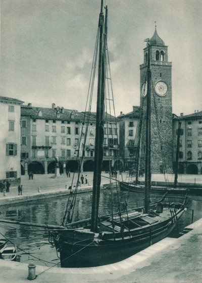 Haven en Torre Apponale, Riva del Garda, Italië, 1927 door Eugen Poppel