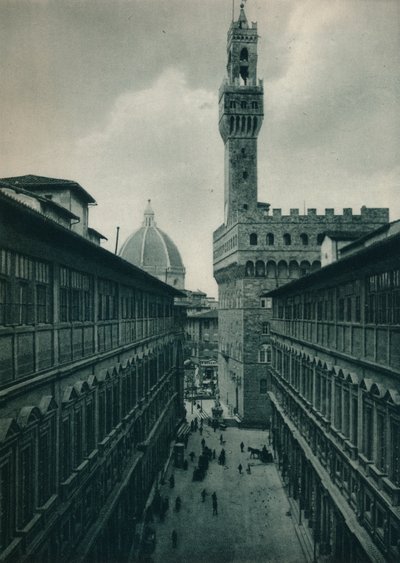 Het Palazzo Vecchio vanuit de Uffizi-galerij, Florence, Italië door Eugen Poppel