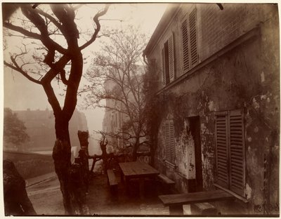 De herberg Lapin Agile, rue des Saules door Eugène Atget