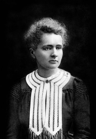 Franse natuurkundige Marie Curie (1867-1934) Nobelprijs voor natuurkunde in 1903, Nobelprijs voor scheikunde in 1911, foto door Eugene Pirou door Eugene Pirou