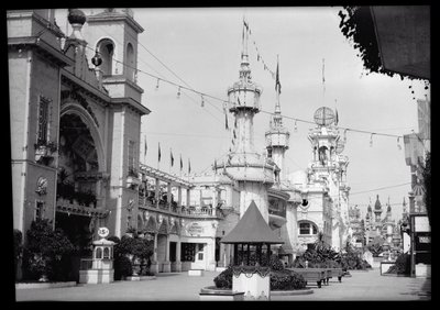 Luna Park, 1909 door Eugene Wemlinger