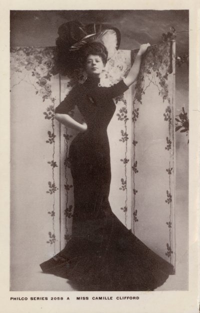 Camille Clifford, Belgisch geboren toneelactrice door European Photographer