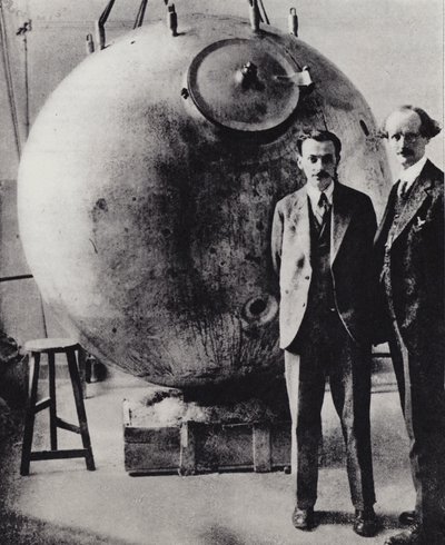 Eerste opstijging in de stratosfeer, 28 mei 1931 door European Photographer