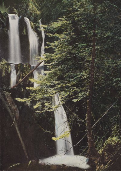 Luchon, Cascade Du Parisien door European Photographer