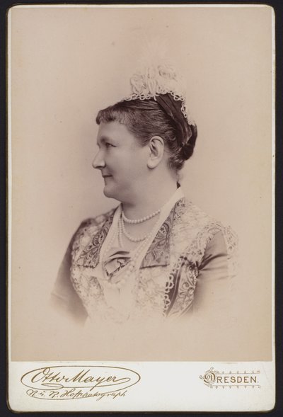 Portret, Laatste Koningin van Saksen, voorheen Prinses Carol van Zweden door European Photographer