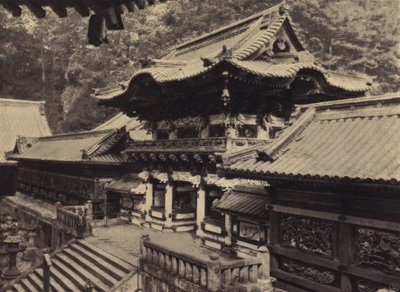 Toshogu, Nikko, Yomei-mon door European Photographer