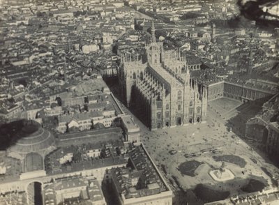 [Milaan Duomo]. door Fedele Azari