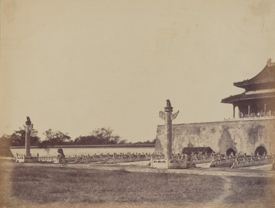 Ingang van het Winterpaleis, Peking, 29 oktober 1860 door Felice Beato