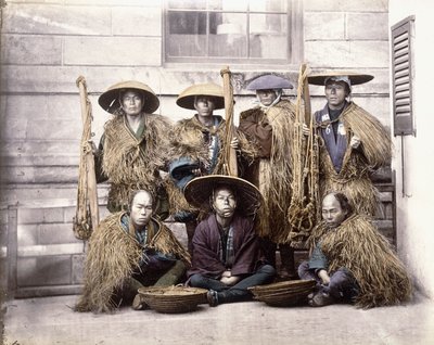 Japanse Yakonin in ceremoniekleding, ca. 1868 door Felice Beato
