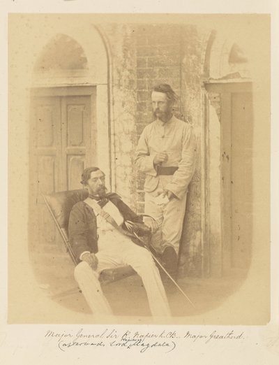 Luitenant-generaal Sir R. Napier, K.C.B., en Majoor Greatherd door Felice Beato