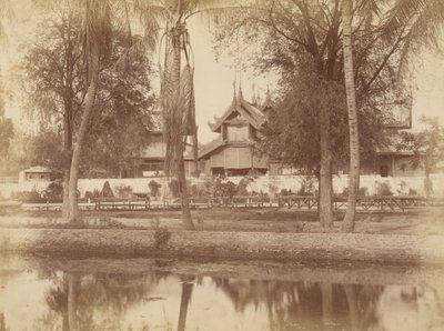 Mandalay, nu de Syim Khana U.B.C. door Felice Beato