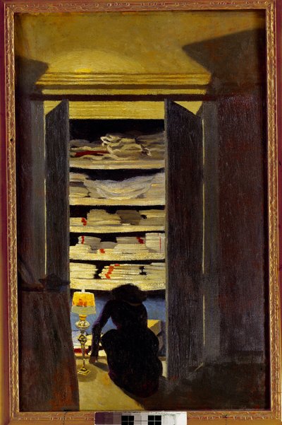 Vrouw die in een kast zoekt door Felix Edouard Vallotton
