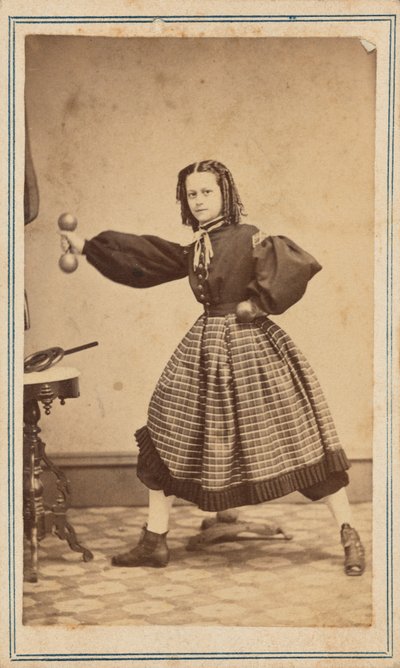 Portret van een vrouw,c. 1863-1864 (foto) door Fernando Dessaur