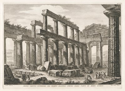 Een andere binnenaanzicht van de hexastyle hypaethral tempel vanuit het zuiden, uit Antichità di Pesto (Antiquiteiten van Paestum) door Filippo Morghen