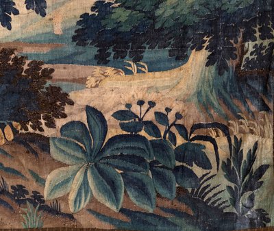 Parochiekerk (Sint-Walburgakerk). Vlaams wandtapijt "Verdure". Oudenaarde. Eind 17e-begin 18e eeuw. door Flemish School