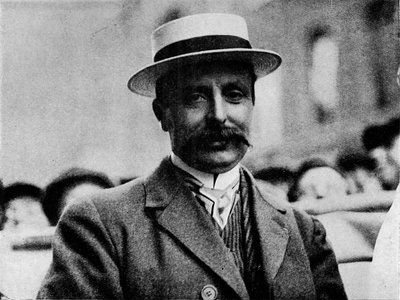 De veroveraar van het Kanaal: Louis Bleriot, 1909 door Flight Photo