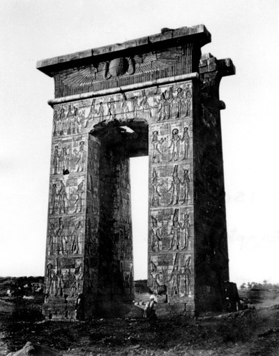 Poort naar het noorden van Karnak, Nubië, Egypte, 1878 door Félix Bonfils