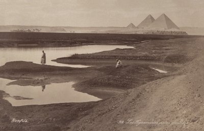 Piramides van Gizeh, c.1900 door Félix Bonfils