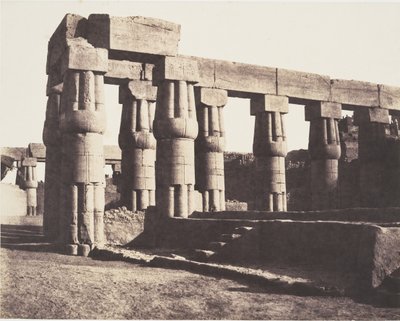 Louksor Thebe, latere constructie - galerijen - parallel, 1851-52 door Félix Teynard