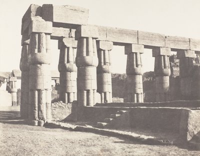Louksor Thebe, latere constructie - Parallelle galerijen door Félix Teynard