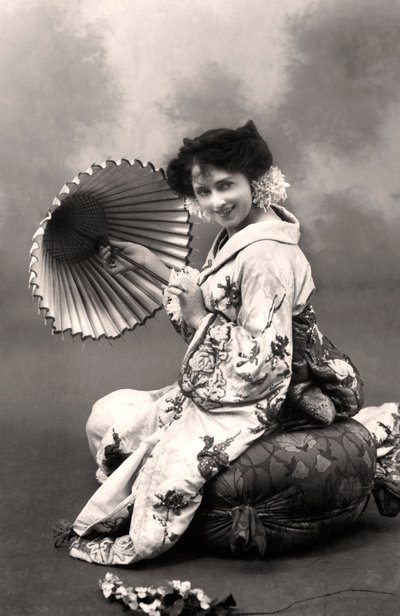 Isabel Jay 1879-1927, operazangeres en actrice, 1906 door Foulsham and Banfield