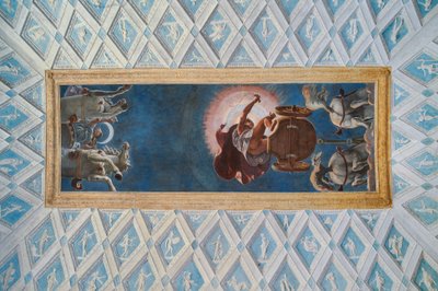 Kamer van de Zon en de Maan (Camera del Sole e della Luna): de wagens van de Zon en de Maan bestuurd door Diana en Apollo door Francesco Primaticcio