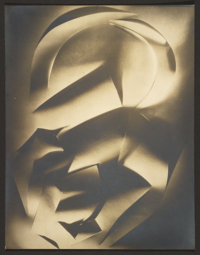 [gesneden-papier abstractie]. door Francis Bruguière