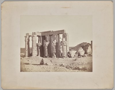Gevallen standbeeld in het Ramasseum, Thebe door Francis Frith