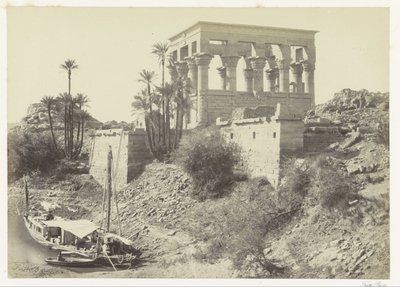 Kiosk van Trajanus op het eiland Philae in de Nijl door Francis Frith