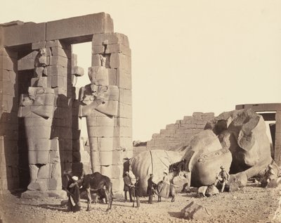 Het Ramasseum van El-Kurneh, Thebe, eerste aanzicht, ca. 1857 door Francis Frith