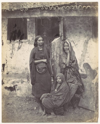 [Drie Oost-Indische vrouwen] door Francis Frith