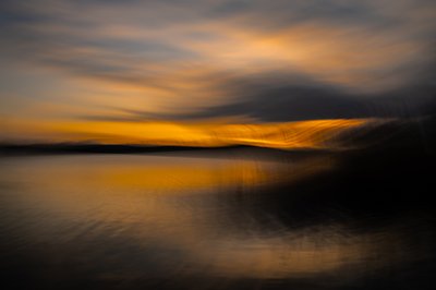 Abstract: Zonsonderganggloed door Franco Tessarolo