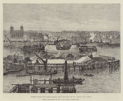 Werken aan de nieuwe Tower Bridge, gezien vanaf de top van een schacht van 30 meter hoog door Frank Watkins