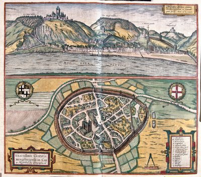 Nauwkeurige illustratie van de stad Munstermaifeld in Maifeld, Duitsland door Franz Hogenberg
