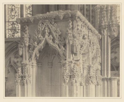 [Lincoln Cathedral, Detail van Draagbaar Schrijn]. door Frederick H. Evans