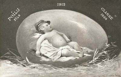 1915, Paaskaart toont reeds bewapende baby soldaat in ei door French Photographer