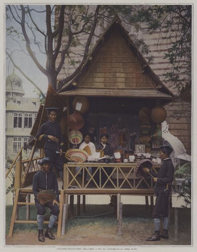 Cambodjaanse hut op de Exposition Universelle 1900, Parijs (kleurenfoto) door French Photographer